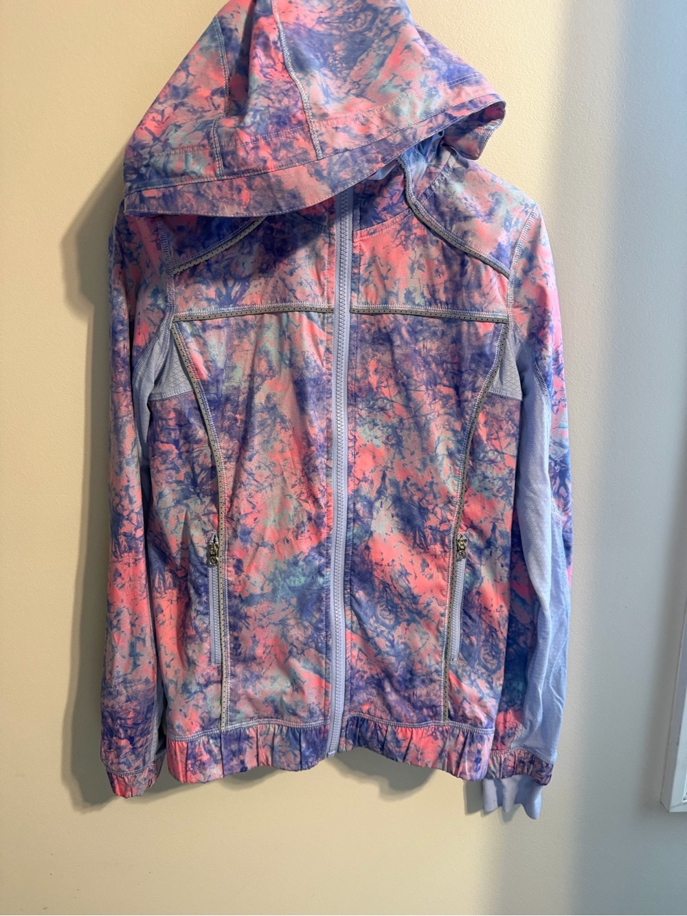 ivivva Lululemon Girls Pink Purple Blue Abstract Print Hooded Zip Jacket Size 14